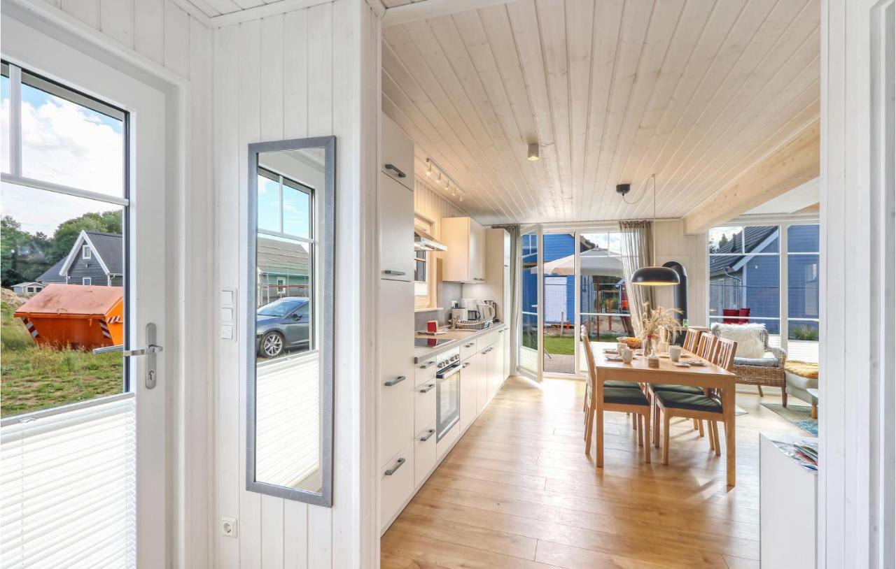 2 Bedroom Gorgeous Home In Zerpenschleuse Esterno foto