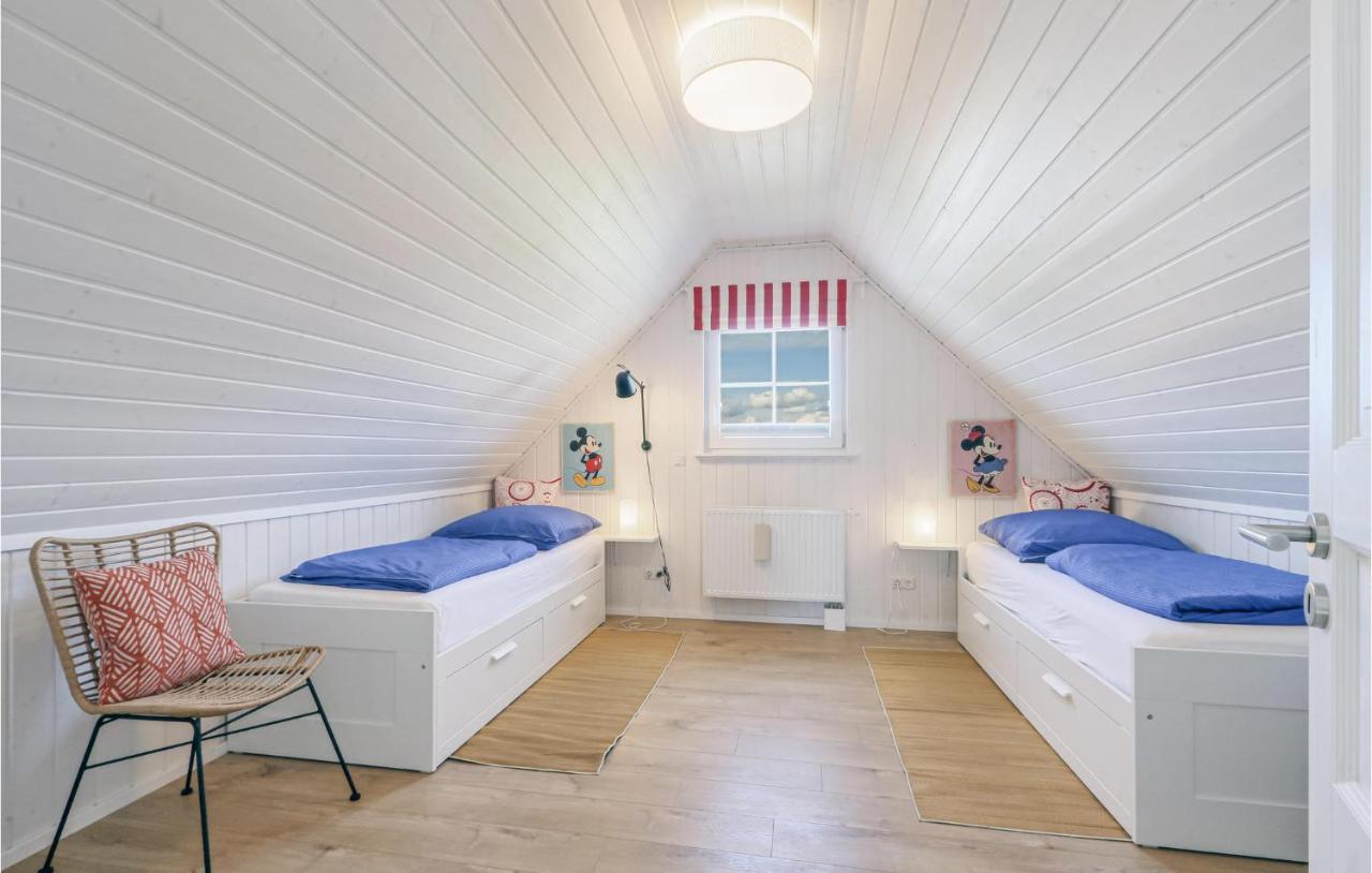2 Bedroom Gorgeous Home In Zerpenschleuse Esterno foto